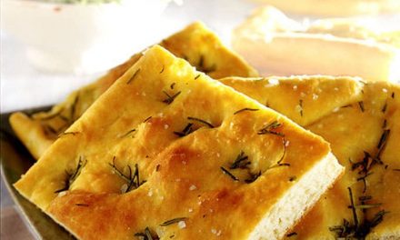 Recipe : Homemade Focaccia Bread with Garlic and Herbs