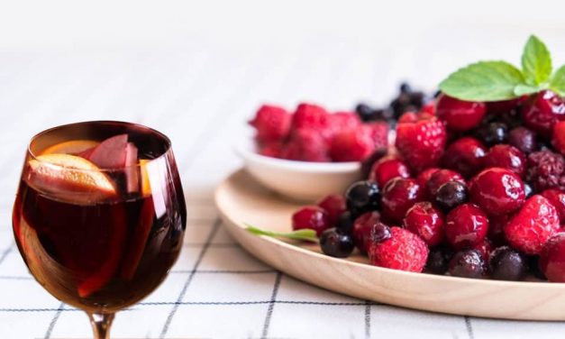 Recipe : Non-Alcoholic Sangria with Cranberry Juice