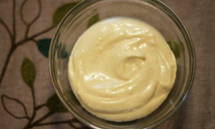 Recipe : Homemade Garlic Cheese Spread
