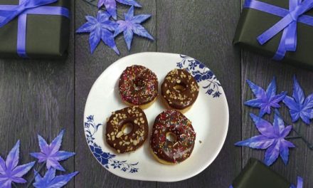 Recipe : Peanut Butter Protein Doughnuts with Chocolate Frosting