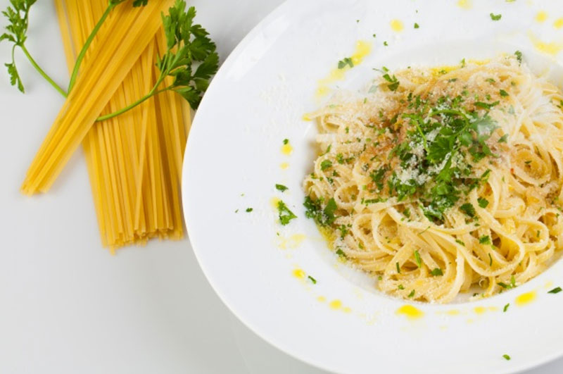 Recipe : Two Cheese Garlic Spaghetti