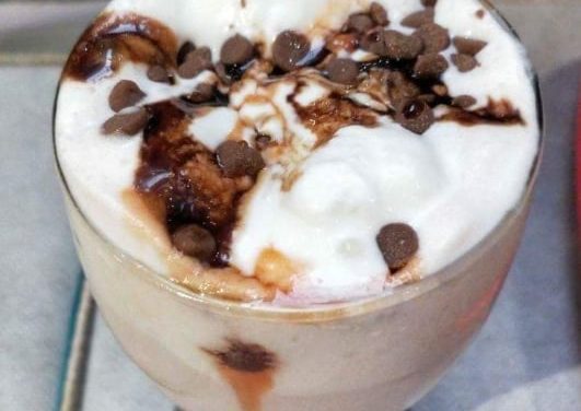 Recipe : Hot Chocolate and Ice Cream with Chocolate Chips on Top
